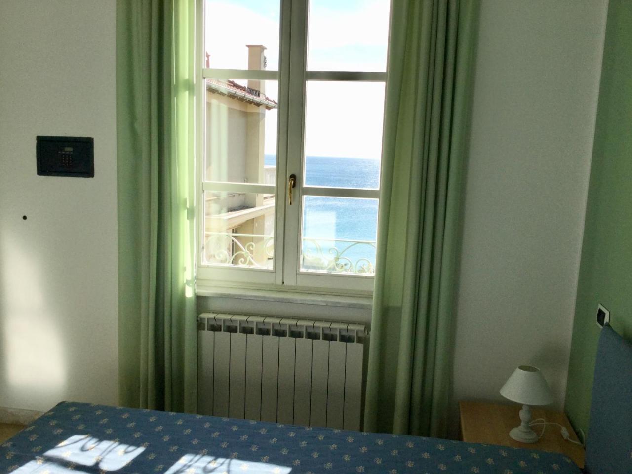 La Villetta Appartamenti Per Vacanze Finale Ligure Exterior photo